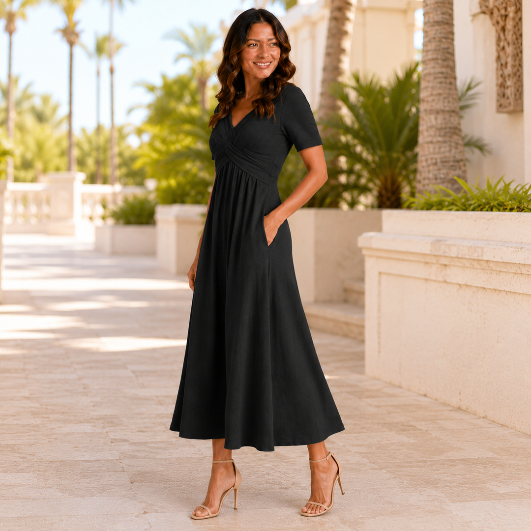 Iris | Timeless Dress with Elegant Cut