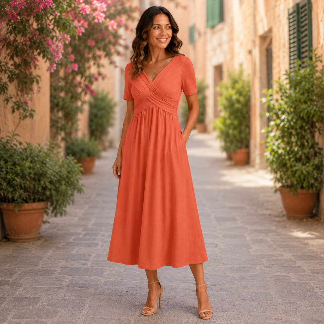 Iris | Timeless Dress with Elegant Cut