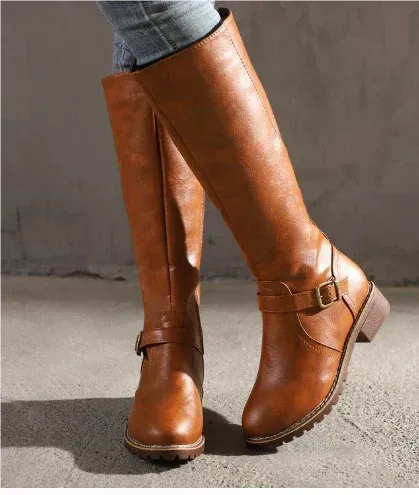 Joana | Knee-High Flat Heel Buckle Strap Winter Boots