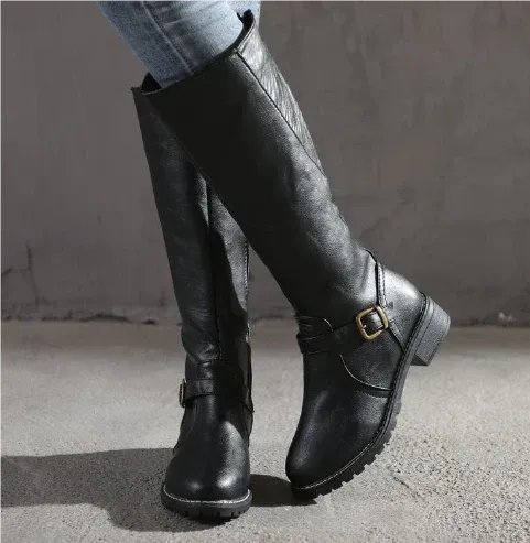 Joana | Knee-High Flat Heel Buckle Strap Winter Boots