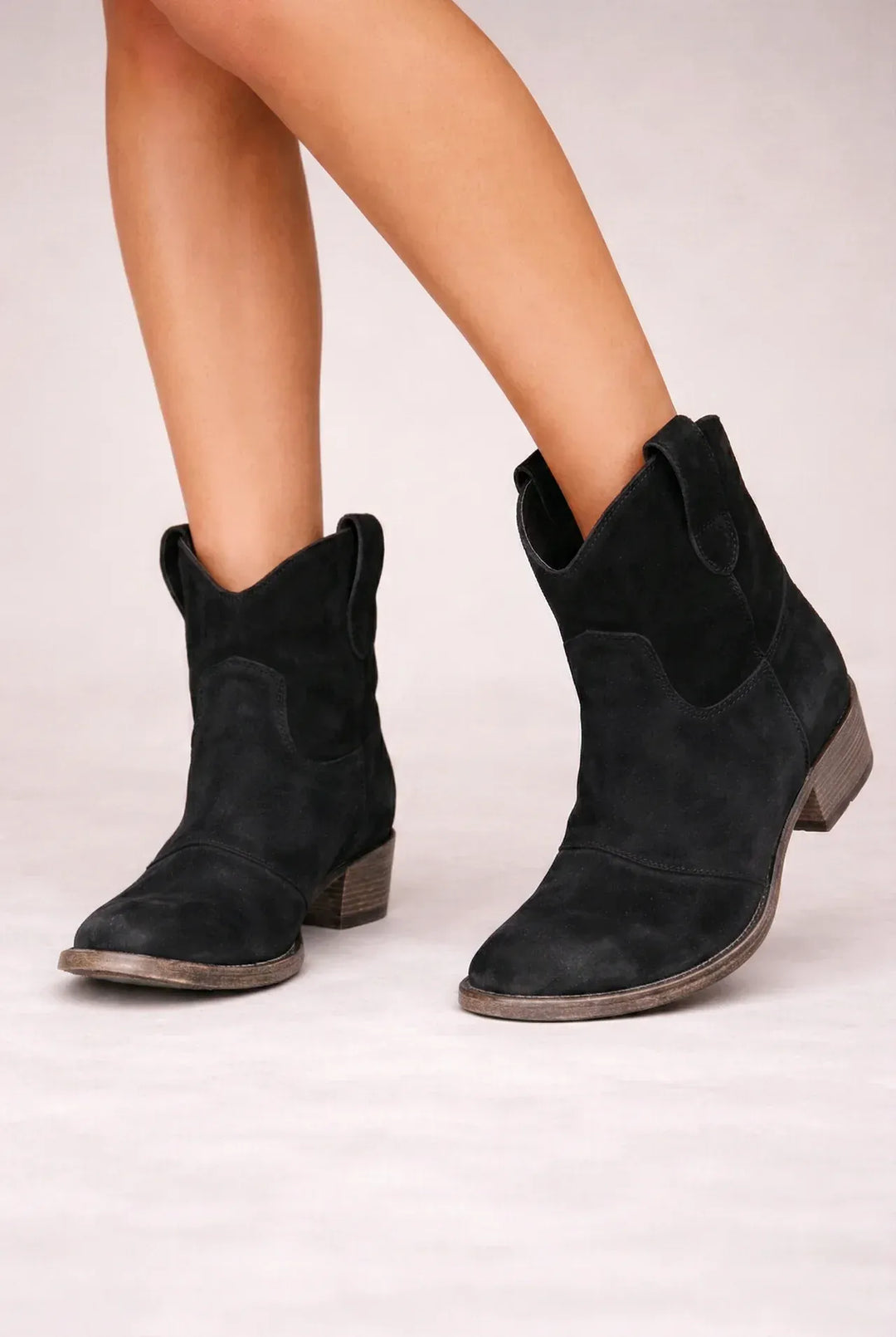 Karen | Elegant Suede Ankle Boots