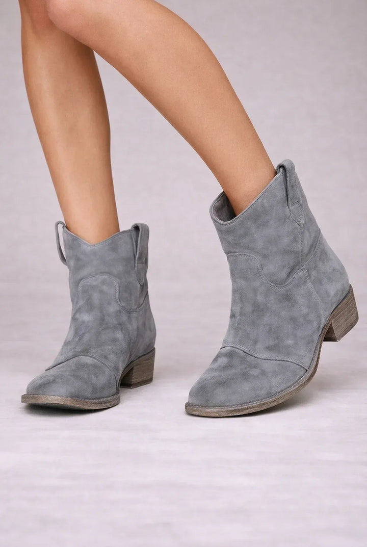 Karen | Elegant Suede Ankle Boots