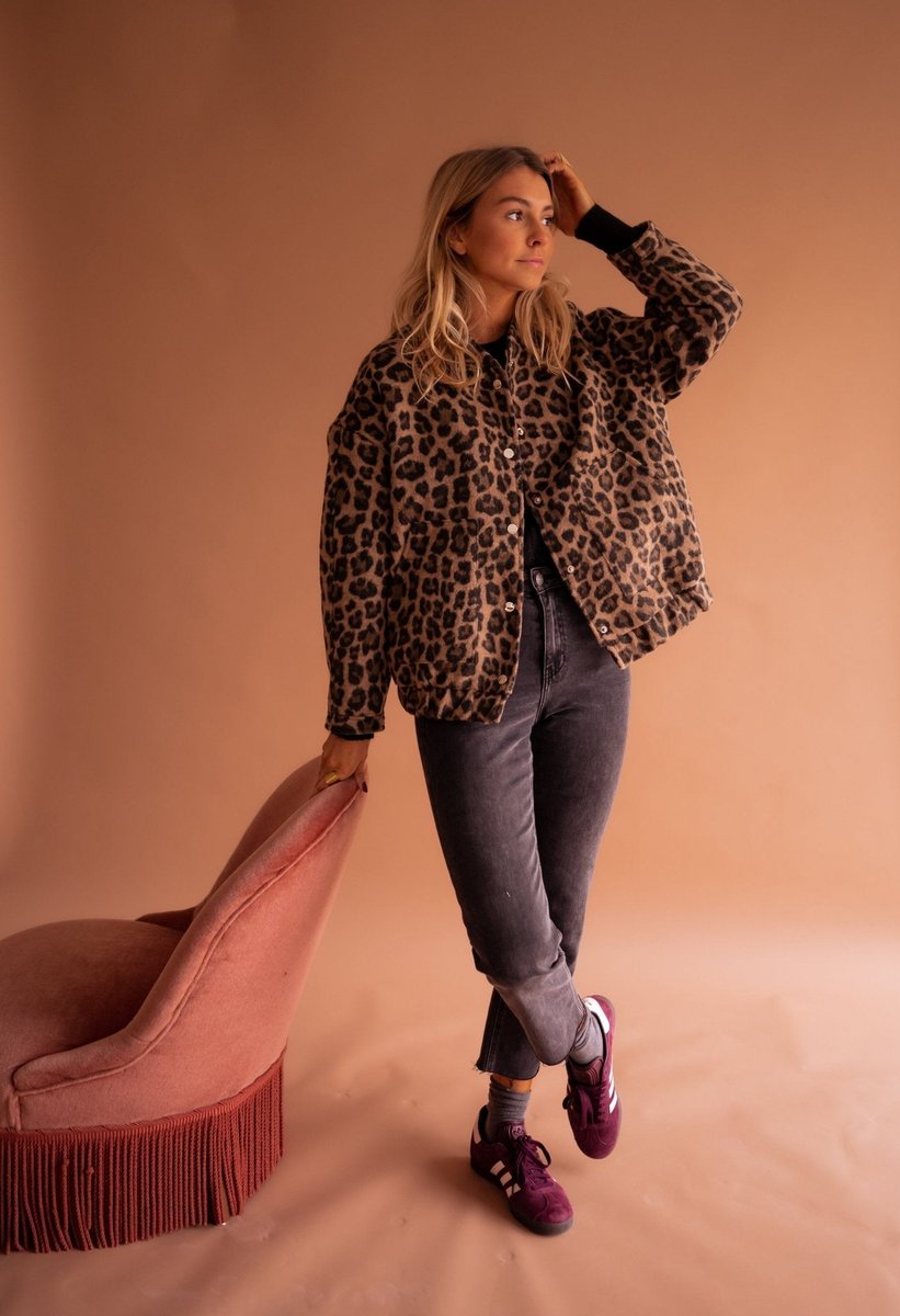 Eleanor | Oversized Leopard Print Snap-Button Quilted Jacket