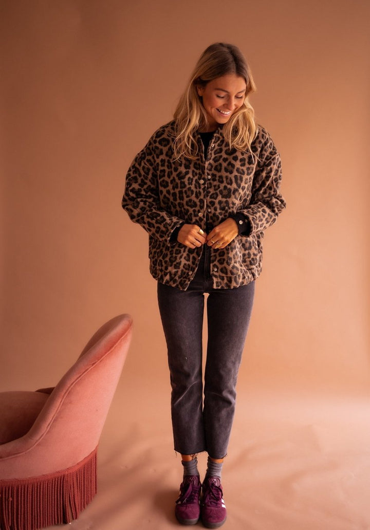 Eleanor | Oversized Leopard Print Snap-Button Quilted Jacket